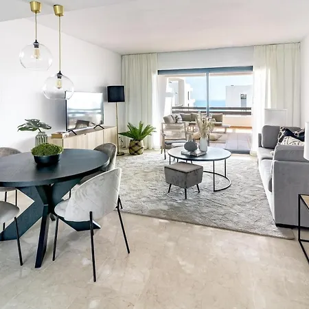 Djc - Modern 2 Bedroom Close To * Casares