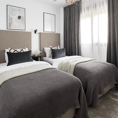 Apartment Djc - Modern 2 Bedroom Close To