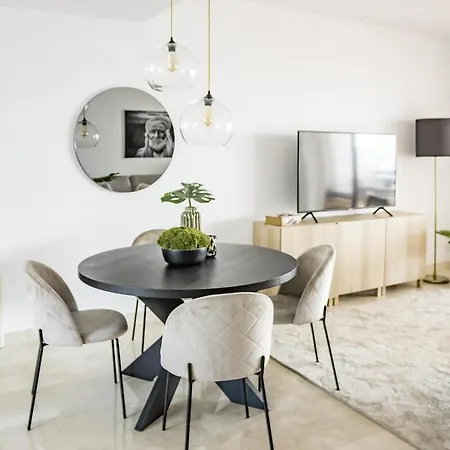 Apartment Djc - Modern 2 Bedroom Close To *